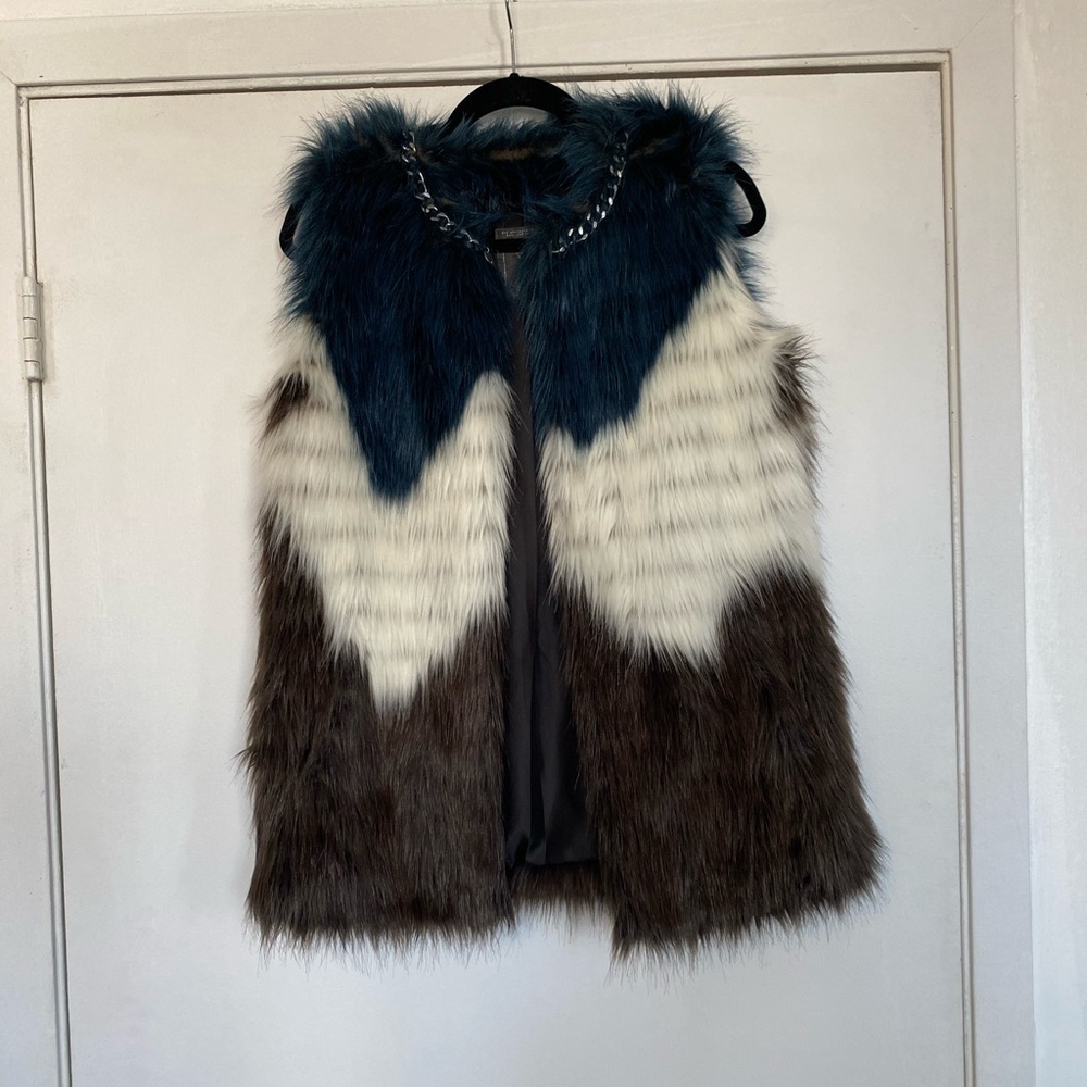 Guess fur vest